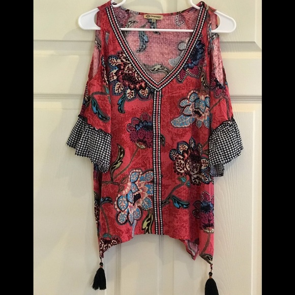 DEMOCRACY cold shoulder tassel top - Picture 2 of 9